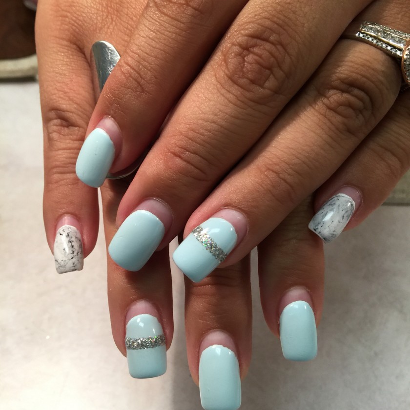 Uitgegroeide gelnagels